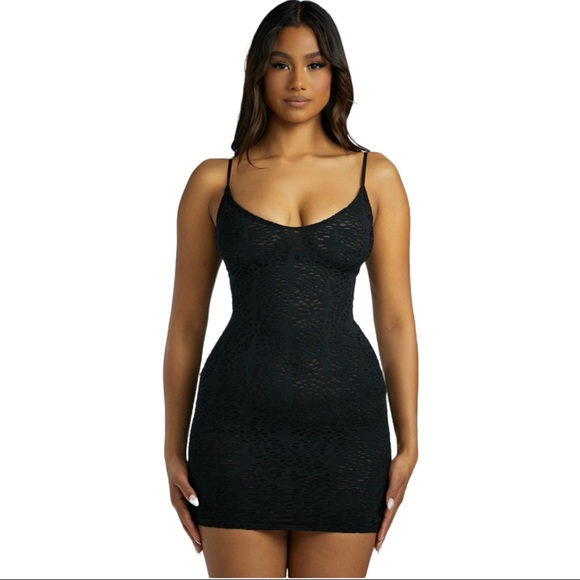 naked wardrobe Dresses & Skirts - 💕 NWT Naked Wardrobe Eye-Let U Have It Dress XL 💕